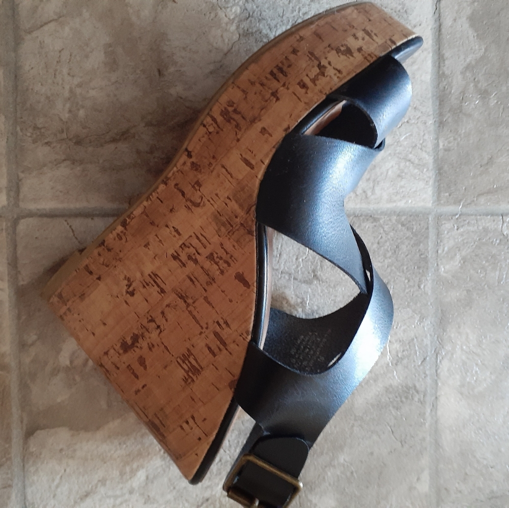 Wedges - Picture 2 of 2